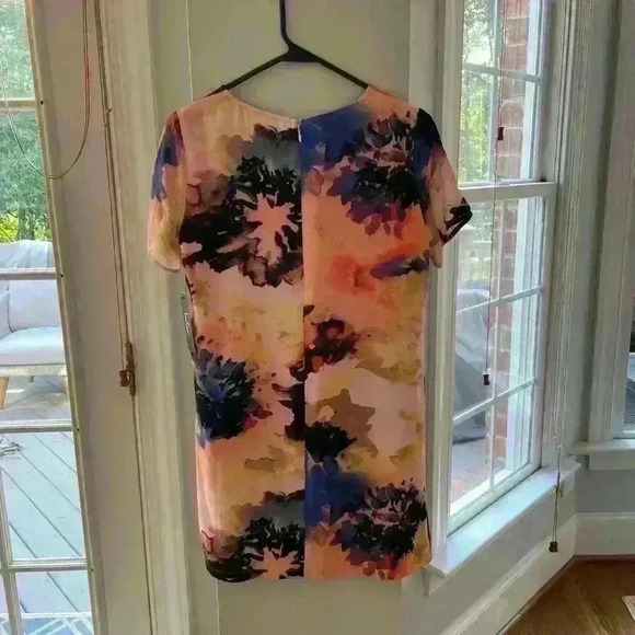 NWT Lulus Watercolor, Shift Dress, Size XS - Picture 7 of 7